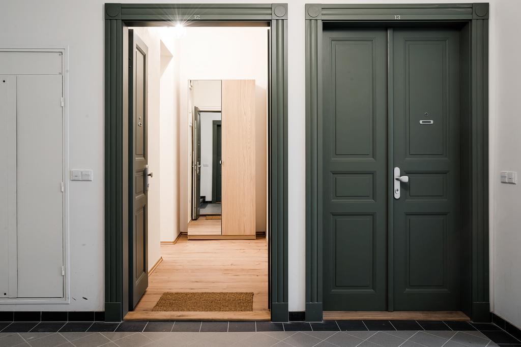 Apartment Gesse Brezinova Prague Exterior photo