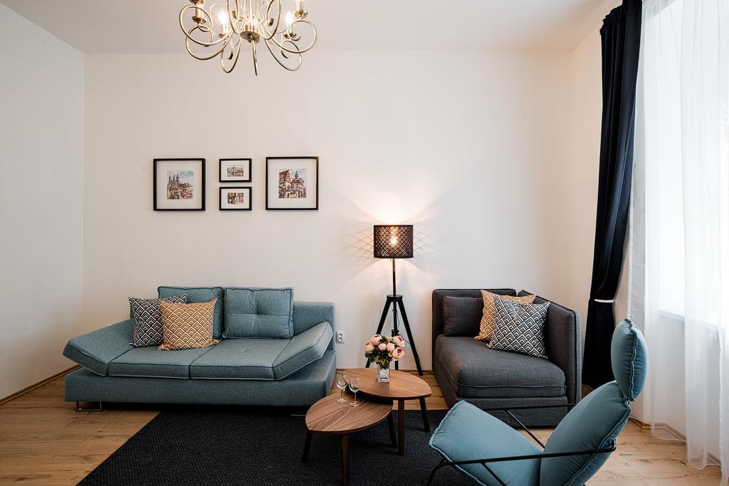 Apartment Gesse Brezinova Prague Exterior photo
